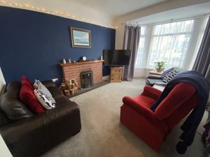 Lounge- click for photo gallery